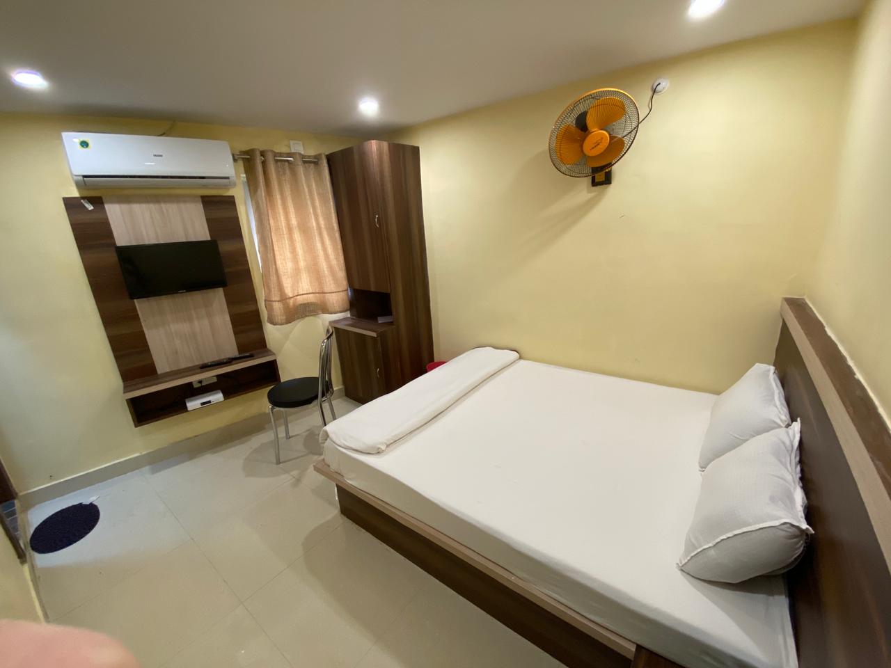 Hotel Tuk Tuk Palace